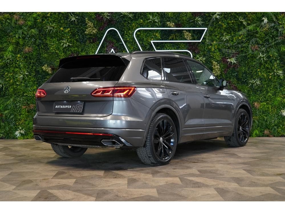 2020 Volkswagen TOUAREG - 13