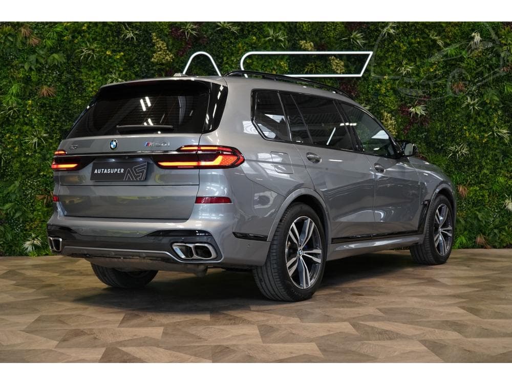 2024 BMW X7 - 13