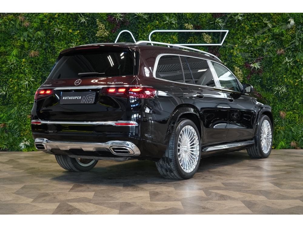 2025 Mercedes-Benz GLS - 13