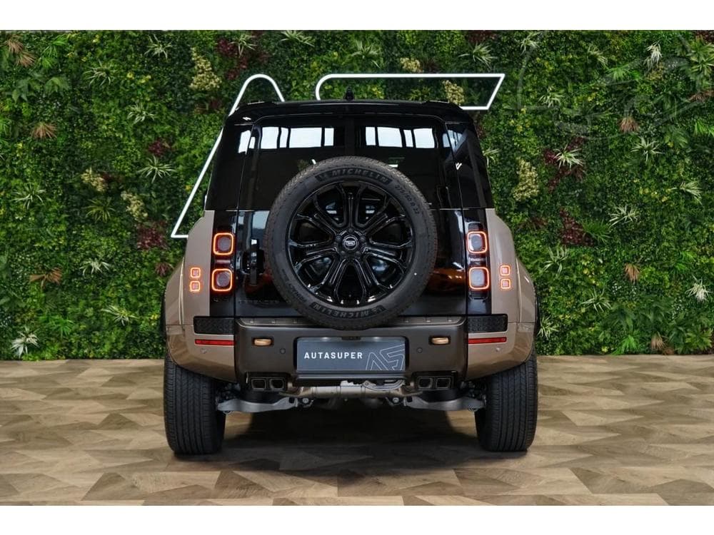 2025 Land Rover DEFENDER - 29