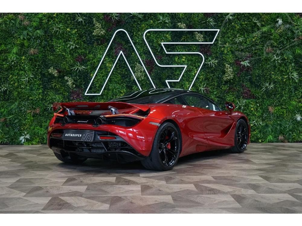 2020 McLaren 720S - 29