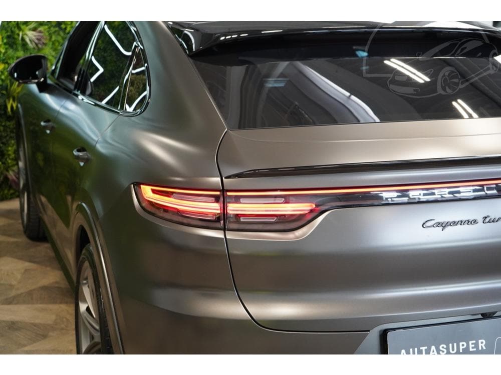 2020 Porsche CAYENNE - 15