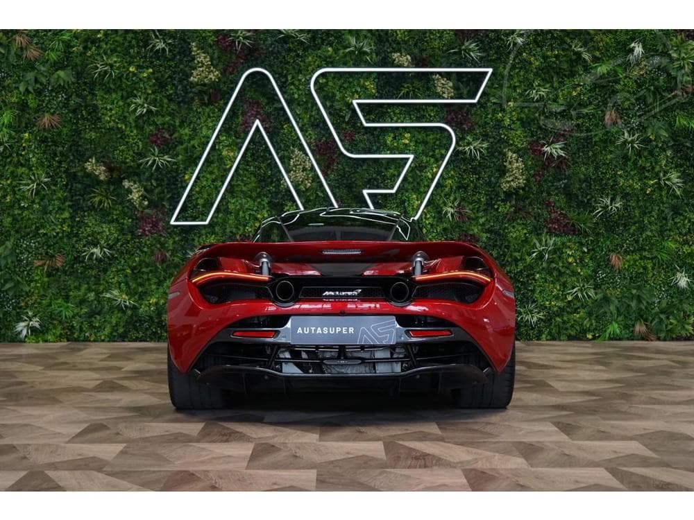2020 McLaren 720S - 33