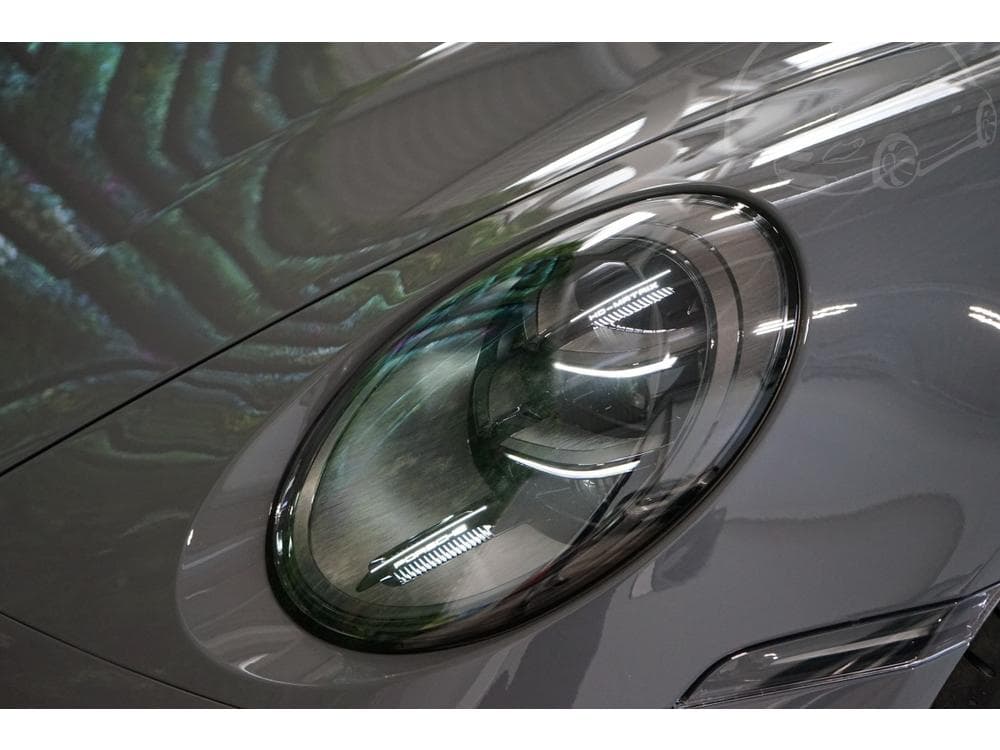 2025 Porsche 911 - 33