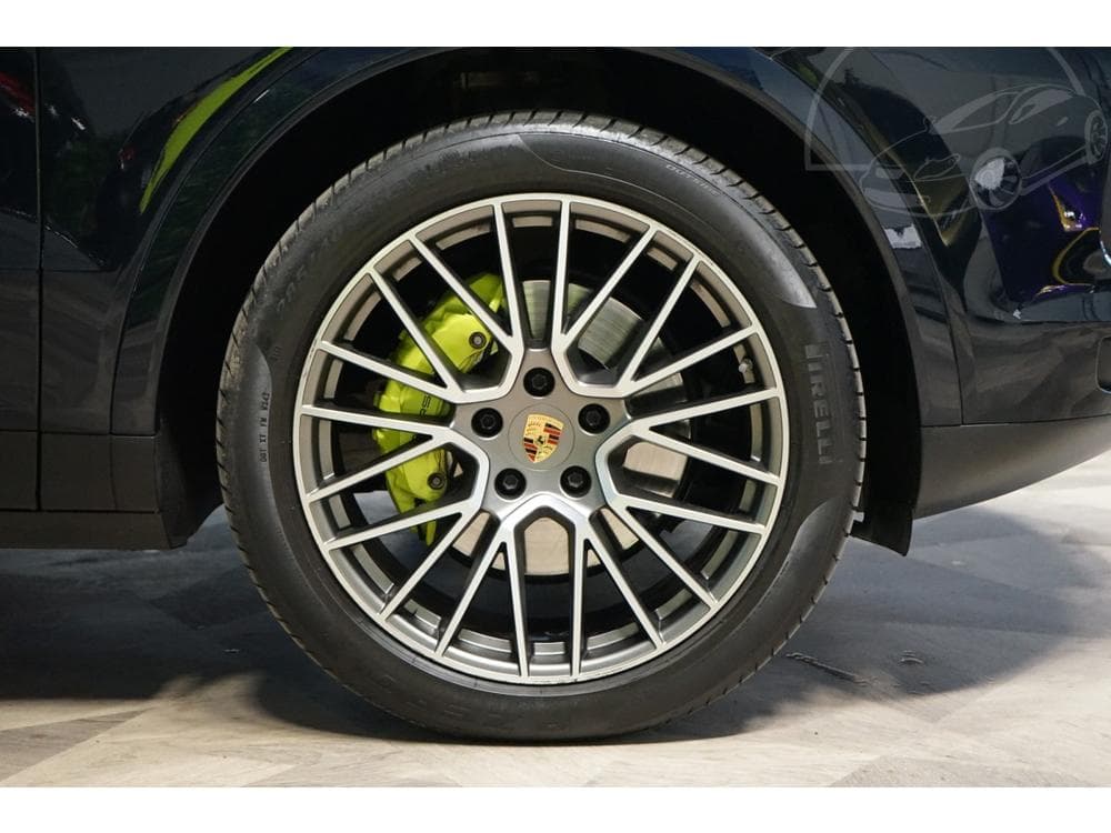 2022 Porsche Cayenne - 9