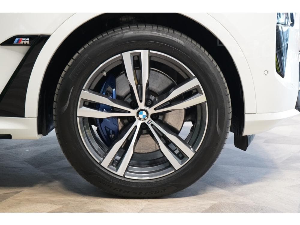 2024 BMW X7 - 17