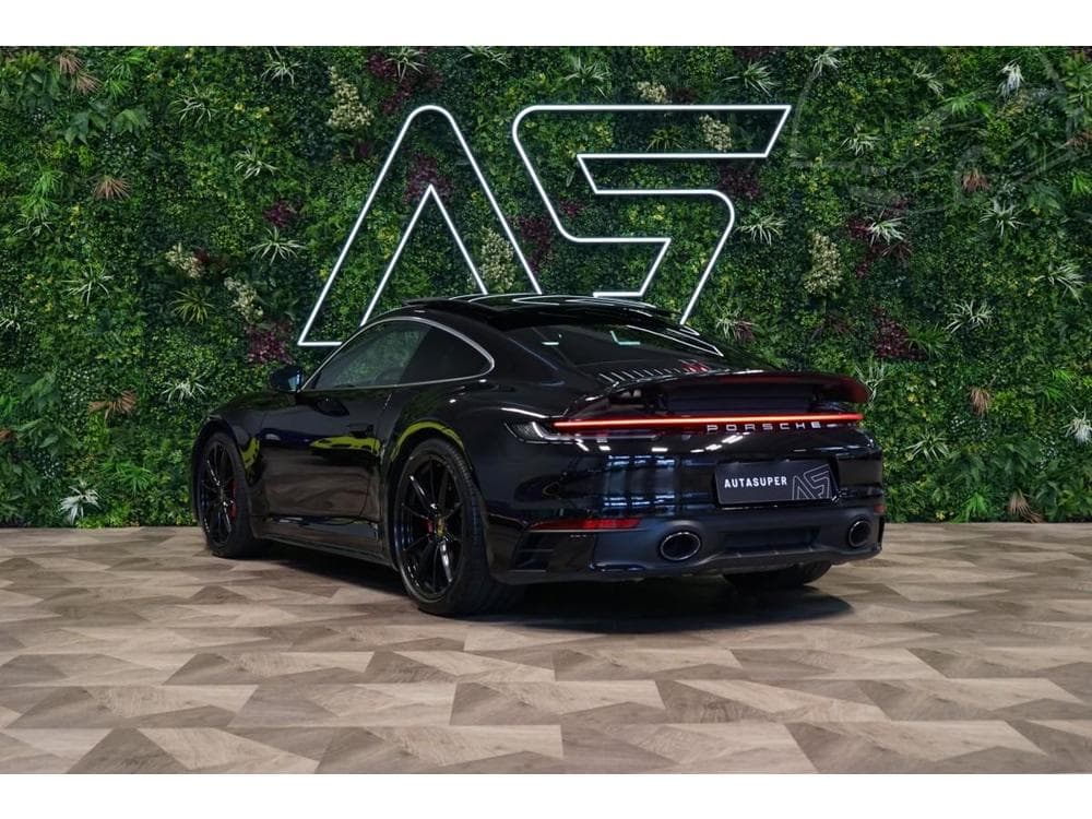 2020 Porsche 911 - 28