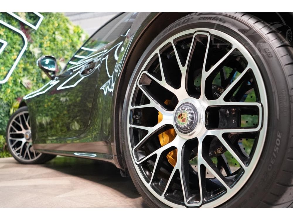 2015 Porsche 911 - 28
