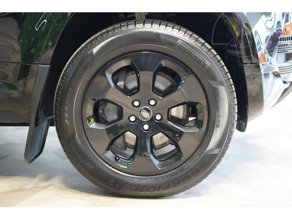 2022 Land Rover DEFENDER - 28