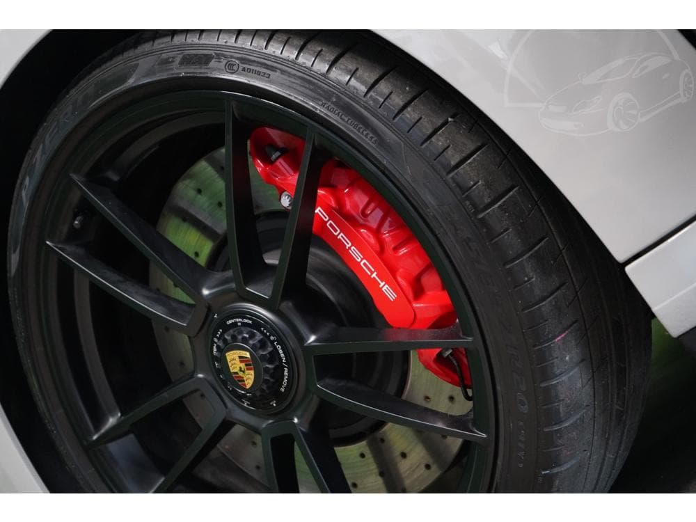 2024 Porsche 911 - 19