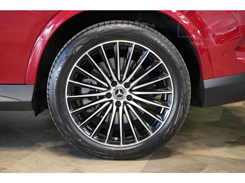 2025 Mercedes-Benz GLC - 19