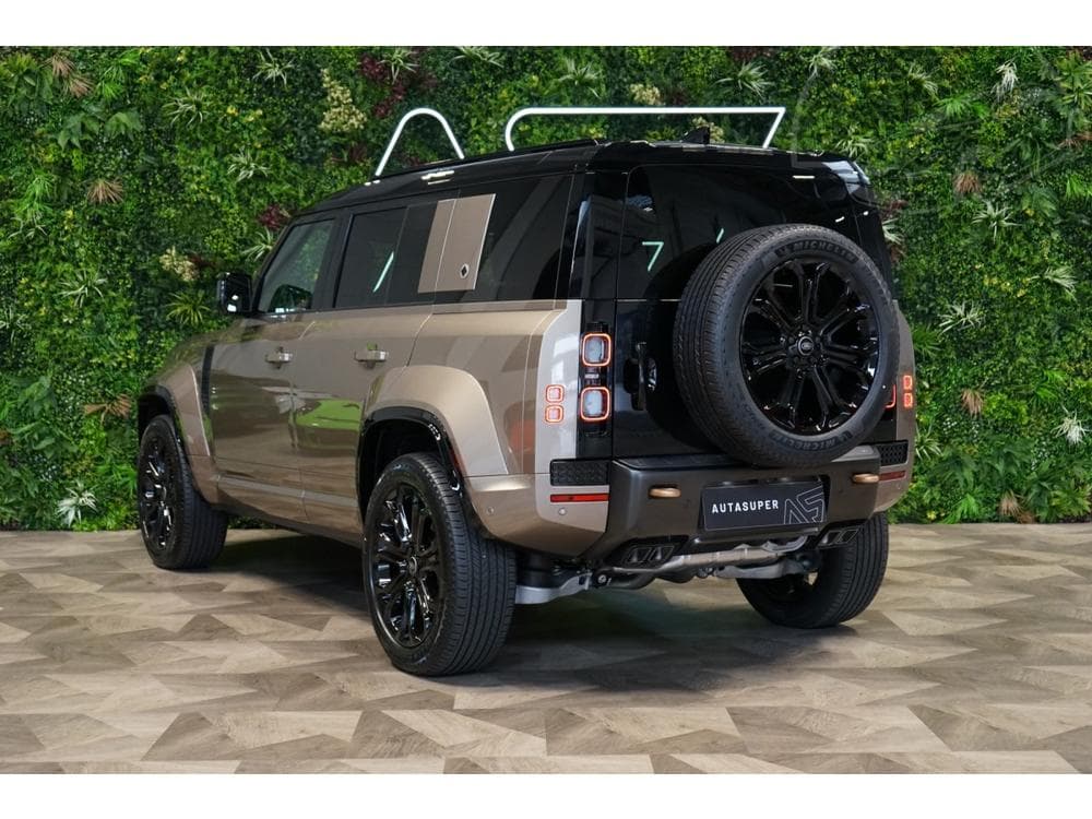 2025 Land Rover DEFENDER - 41