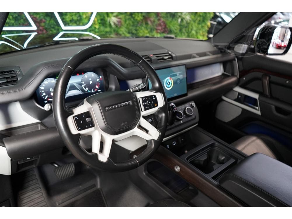 2024 Land Rover DEFENDER - 31
