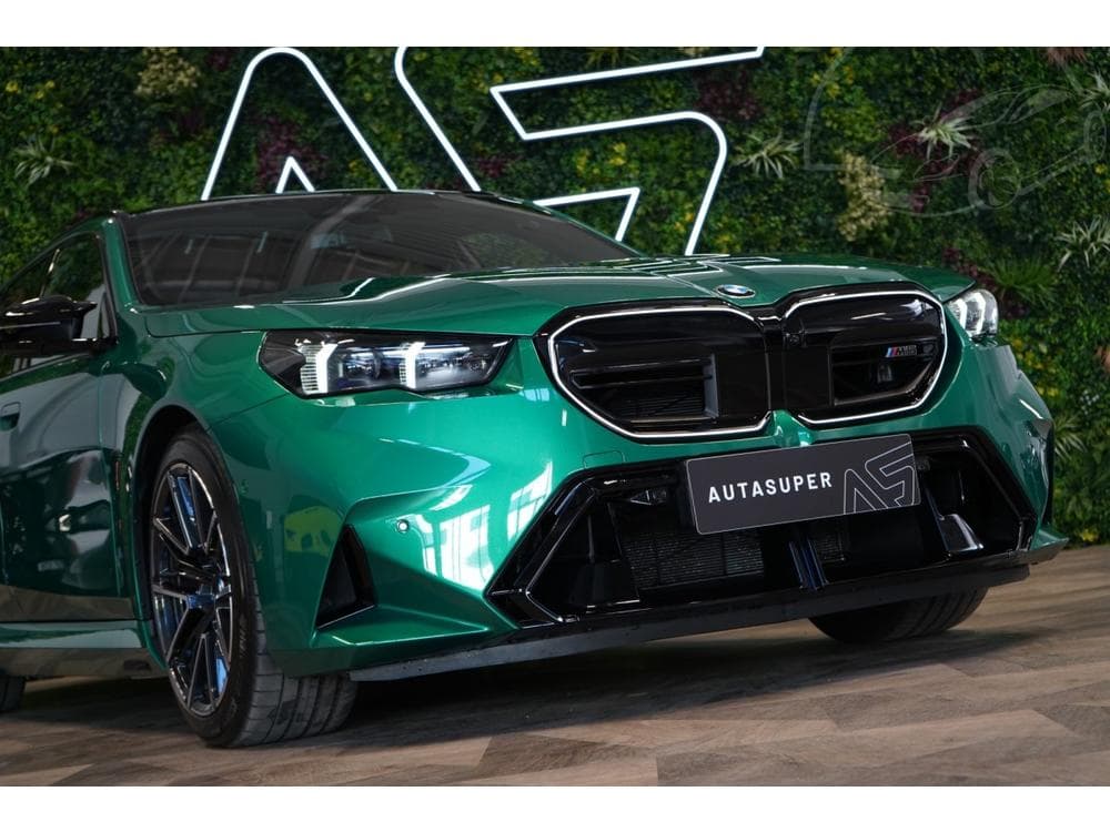 2025 BMW M5 - 31