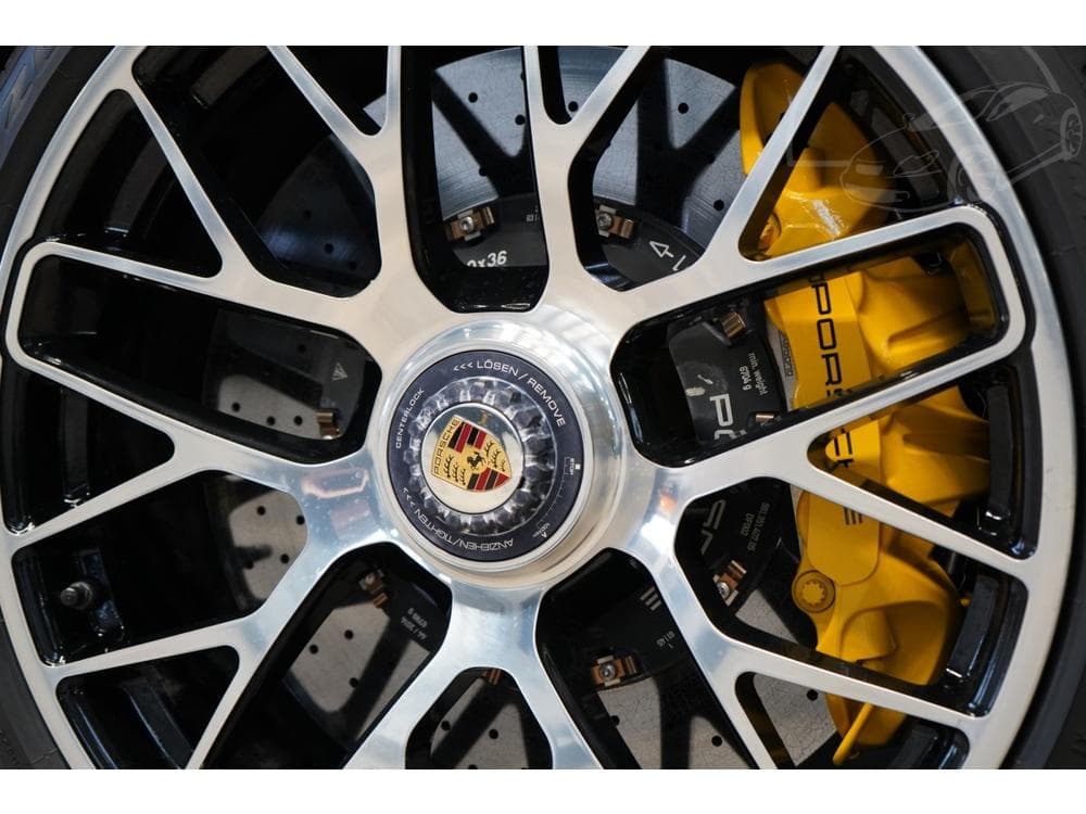 2015 Porsche 911 - 34