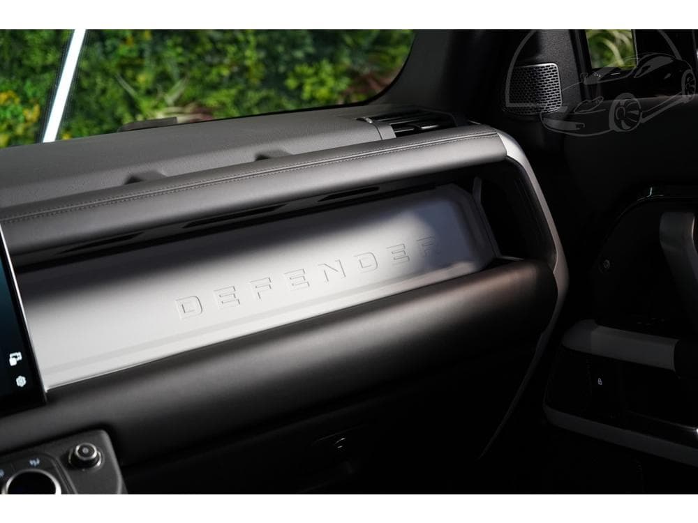 2022 Land Rover DEFENDER - 34