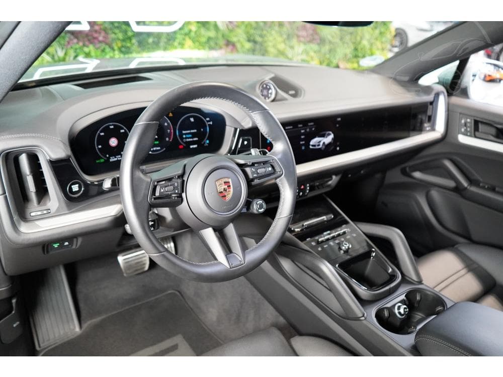 2024 Porsche CAYENNE - 23