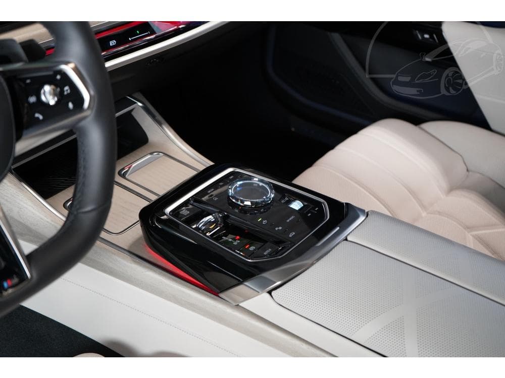 2025 BMW 7-SERIES - 37
