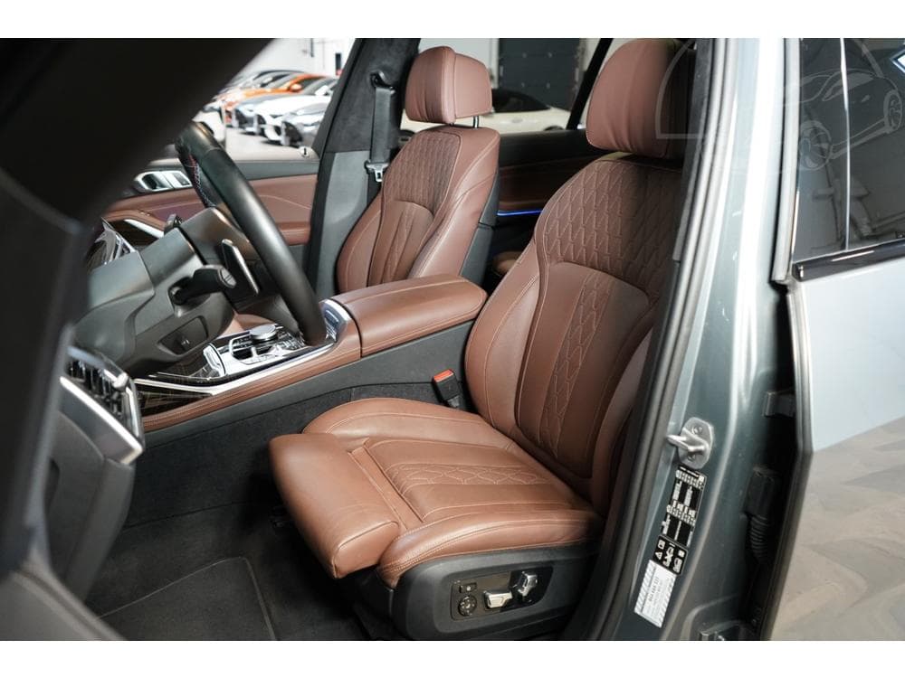 2024 BMW X7 - 25