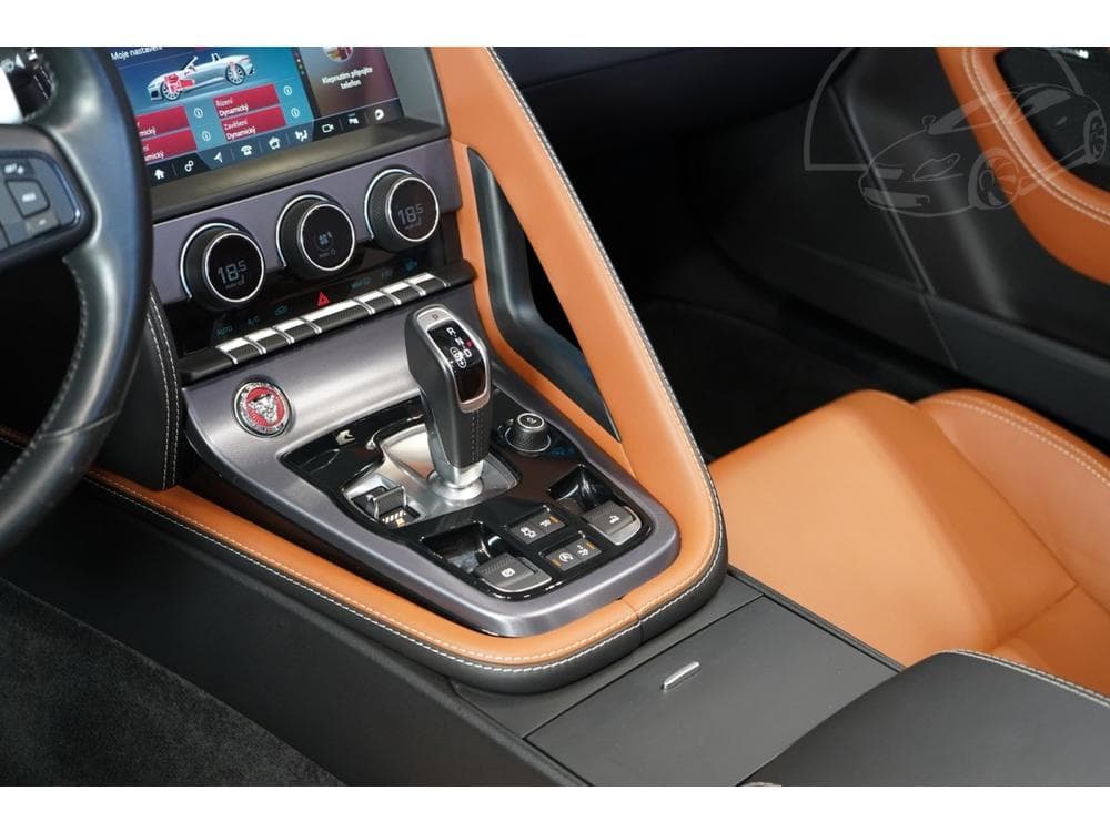 2020 Jaguar F-TYPE - 25