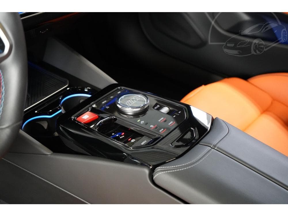 2025 BMW M5 - 40