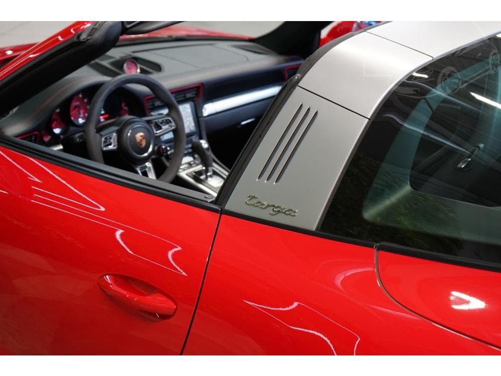 2016 Porsche 911 - 27