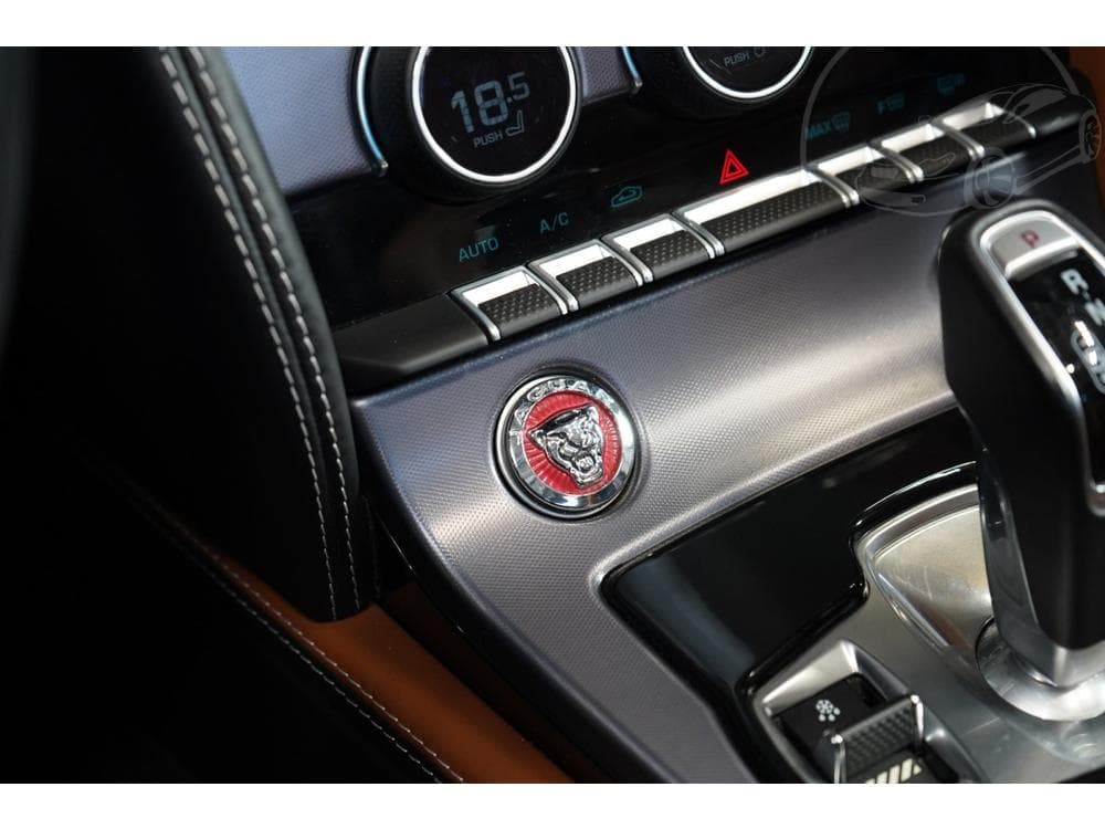 2020 Jaguar F-TYPE - 27