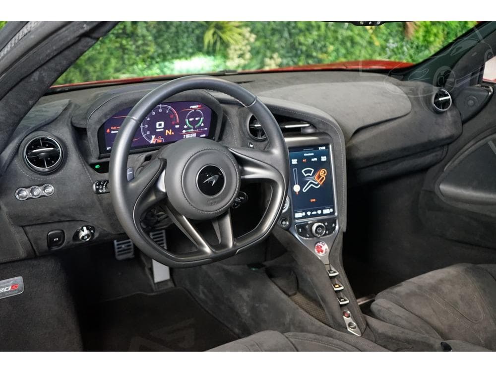 2020 McLaren 720S - 57