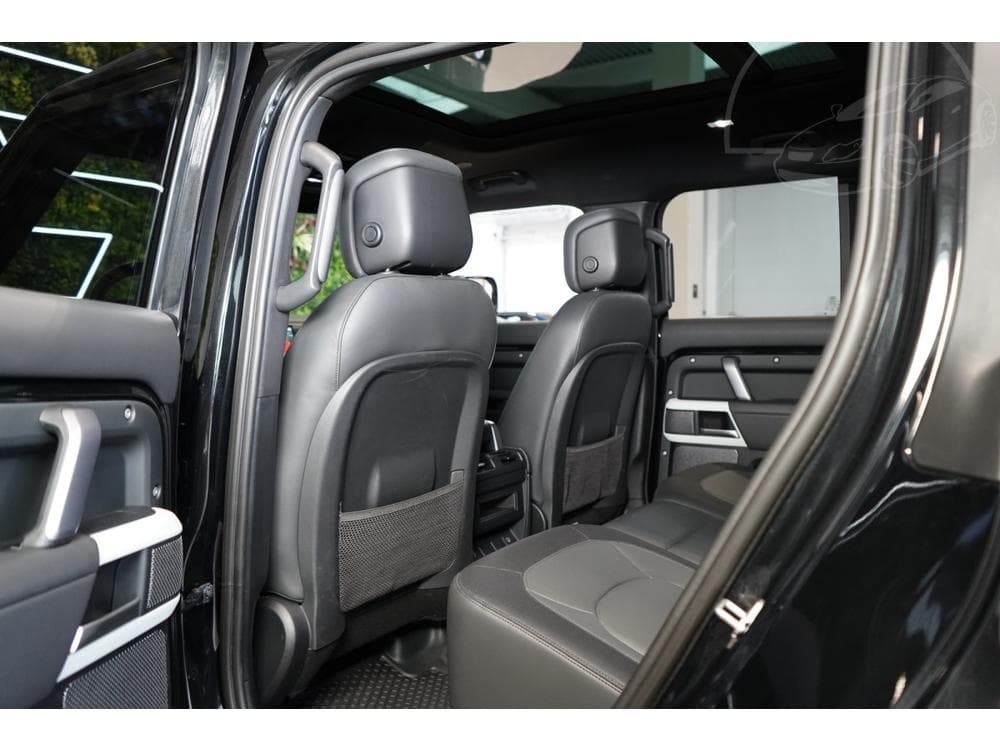 2022 Land Rover DEFENDER - 43