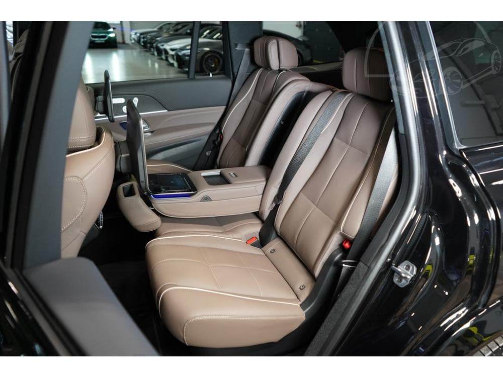 2025 Mercedes-Benz GLS - 29