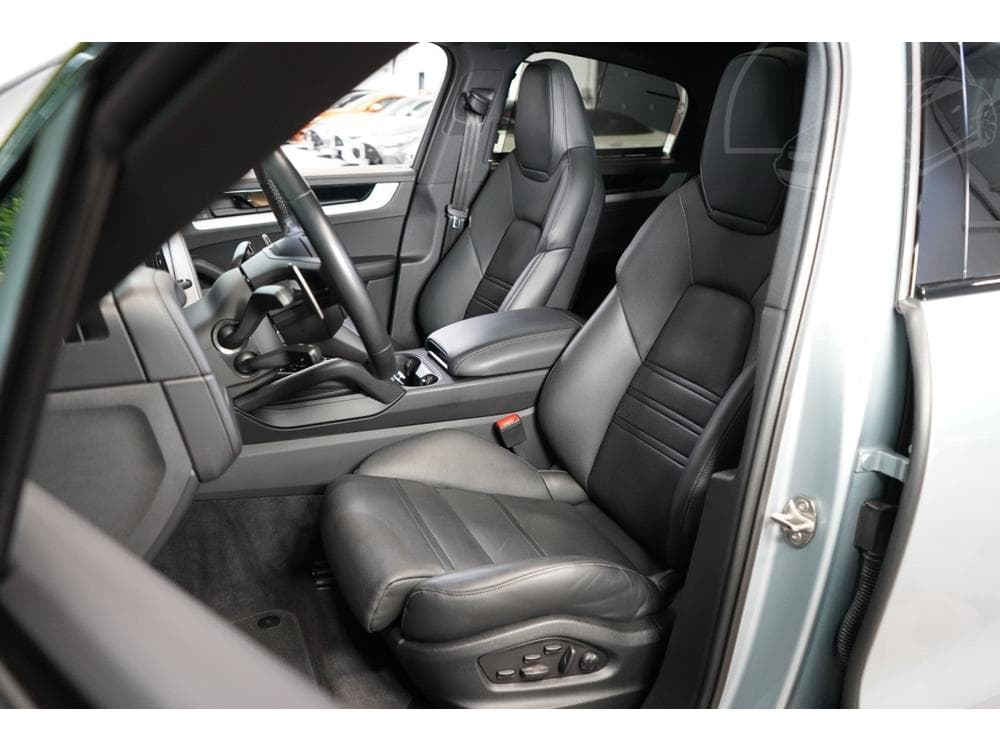 2024 Porsche CAYENNE - 29