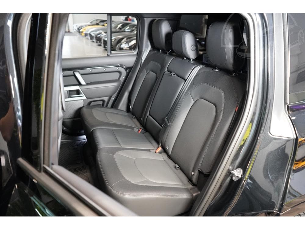 2022 Land Rover DEFENDER - 46