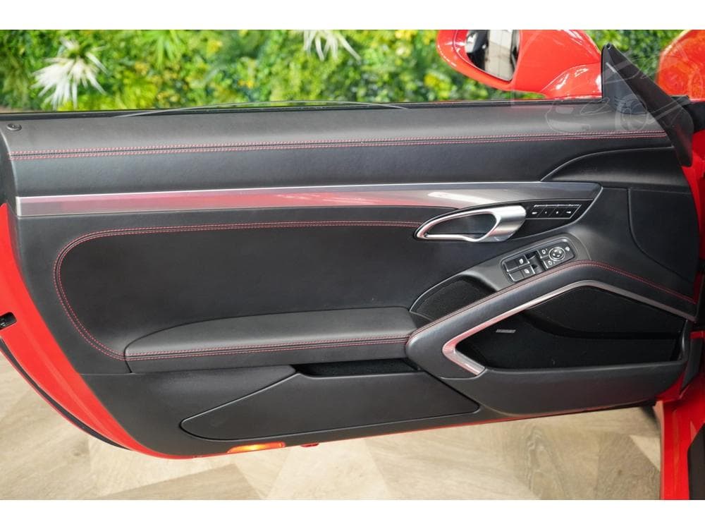 2016 Porsche 911 - 31