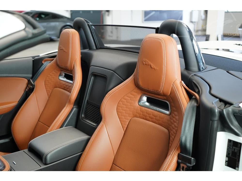 2020 Jaguar F-TYPE - 31
