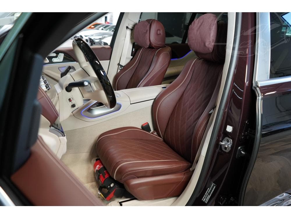 2025 Mercedes-Benz GLS - 31