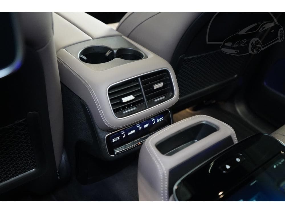2025 Mercedes-Benz GLS - 33