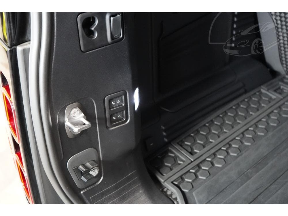 2022 Land Rover DEFENDER - 52
