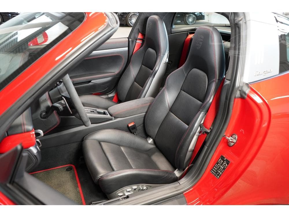 2016 Porsche 911 - 35