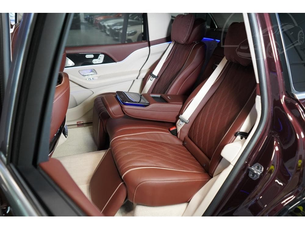 2025 Mercedes-Benz GLS - 37