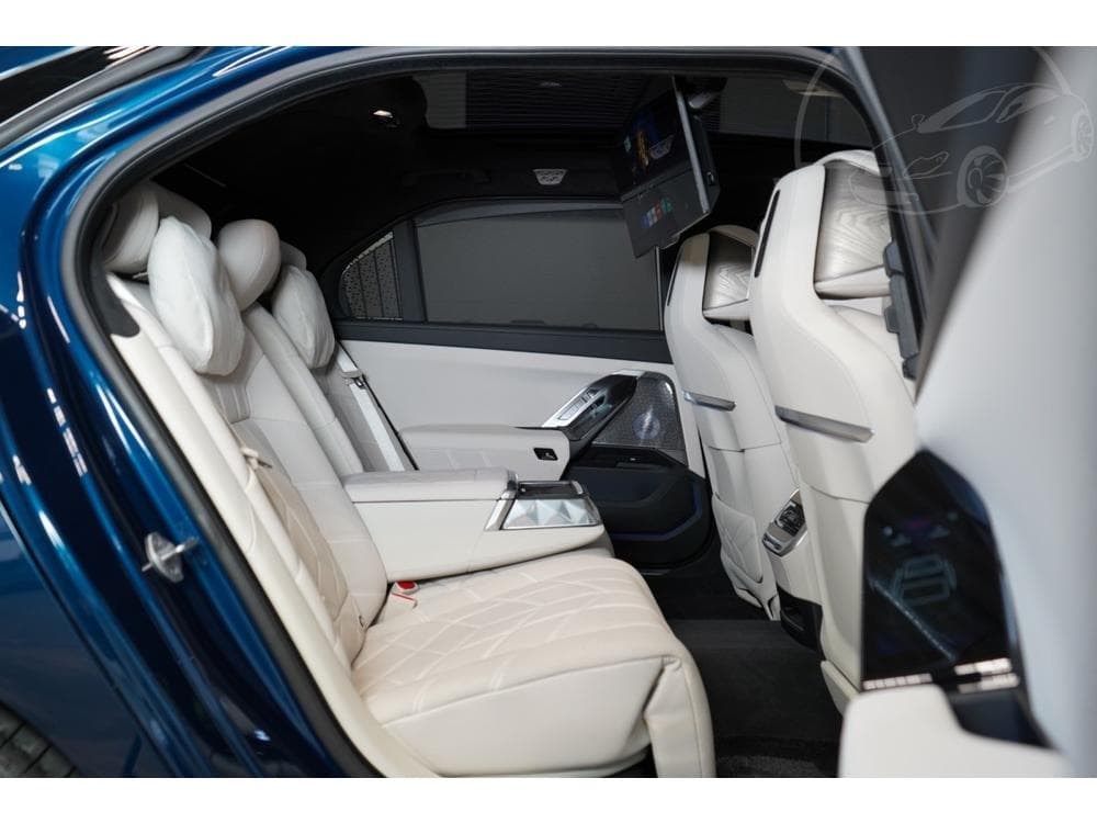 2025 BMW 7-SERIES - 58