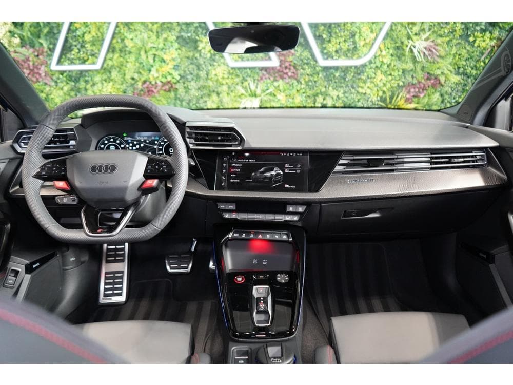 2025 Audi RS3 - 39