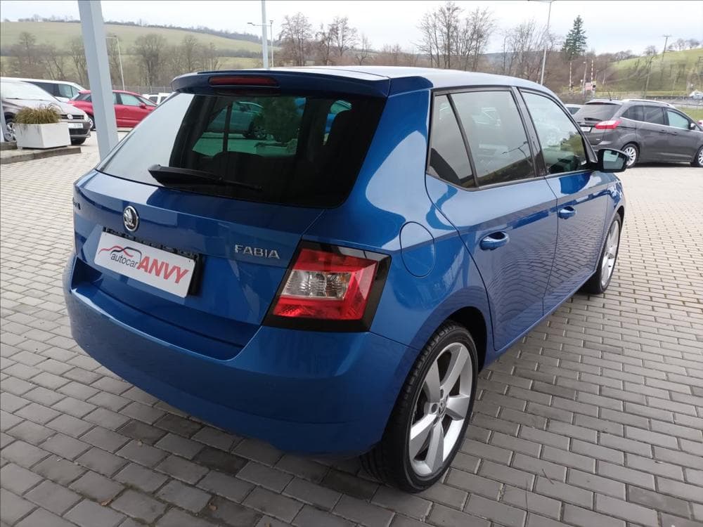 2015 Škoda FABIA - 9