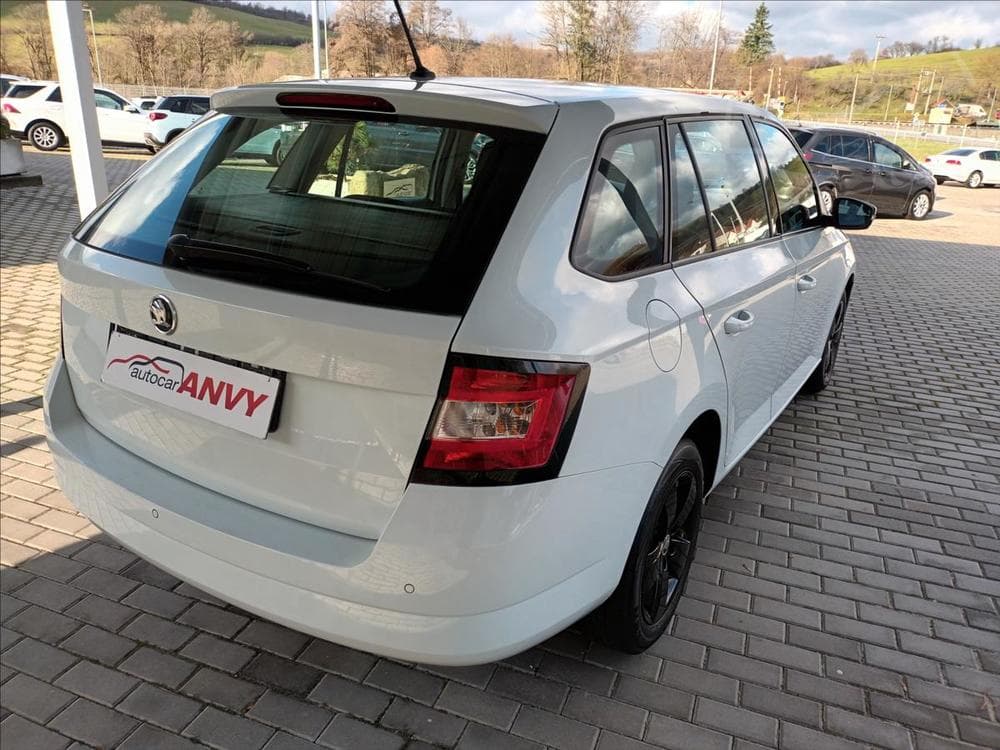 2015 Škoda FABIA - 9