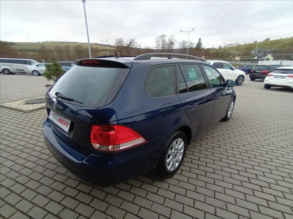 2011 Volkswagen GOLF - 5
