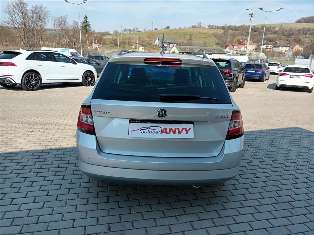 2017 Škoda FABIA - 11