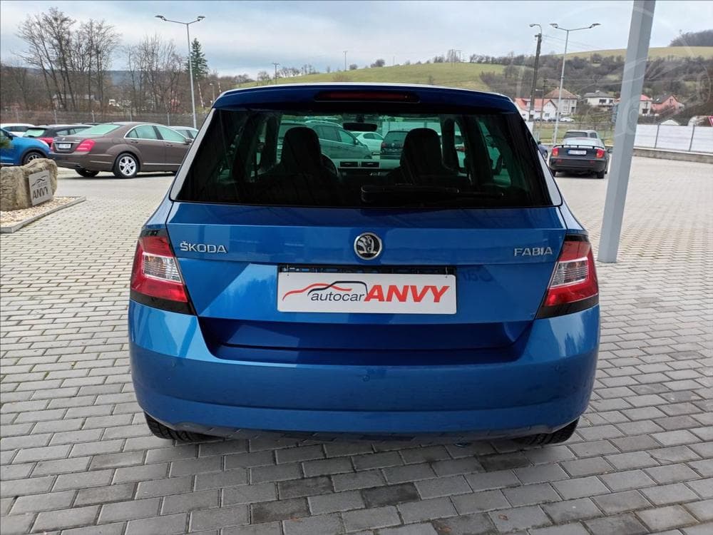 2015 Škoda FABIA - 11