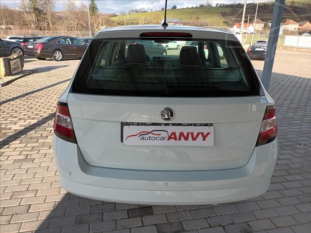 2015 Škoda FABIA - 11