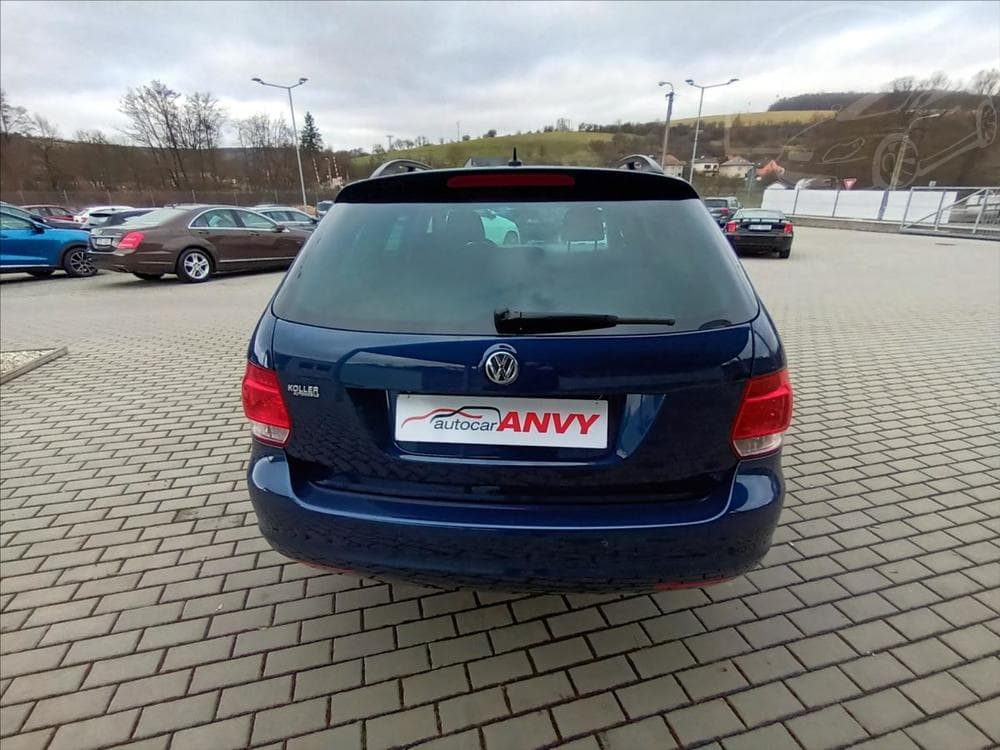 2011 Volkswagen GOLF - 6