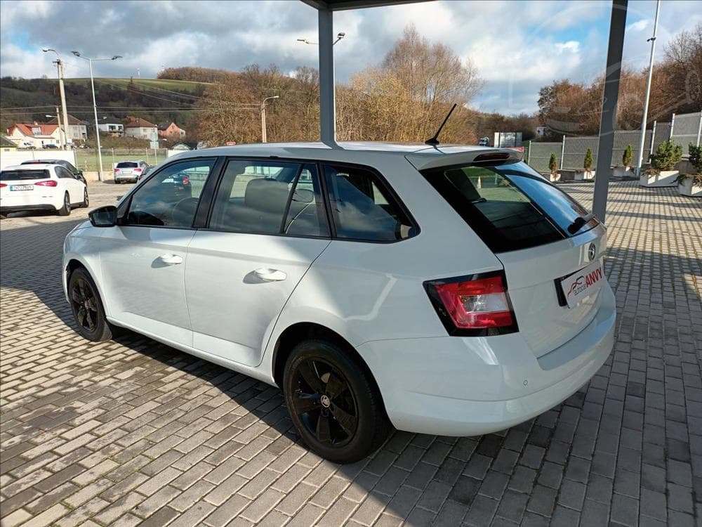 2015 Škoda FABIA - 13