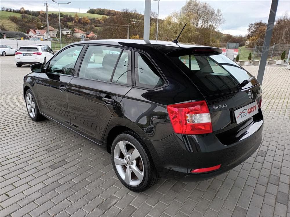 2016 Škoda RAPID - 13